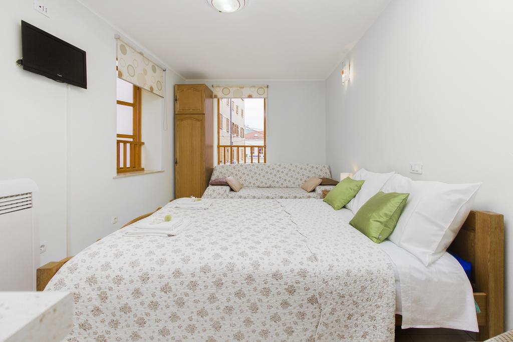 Top City Center Apartments Sibenik Exterior photo